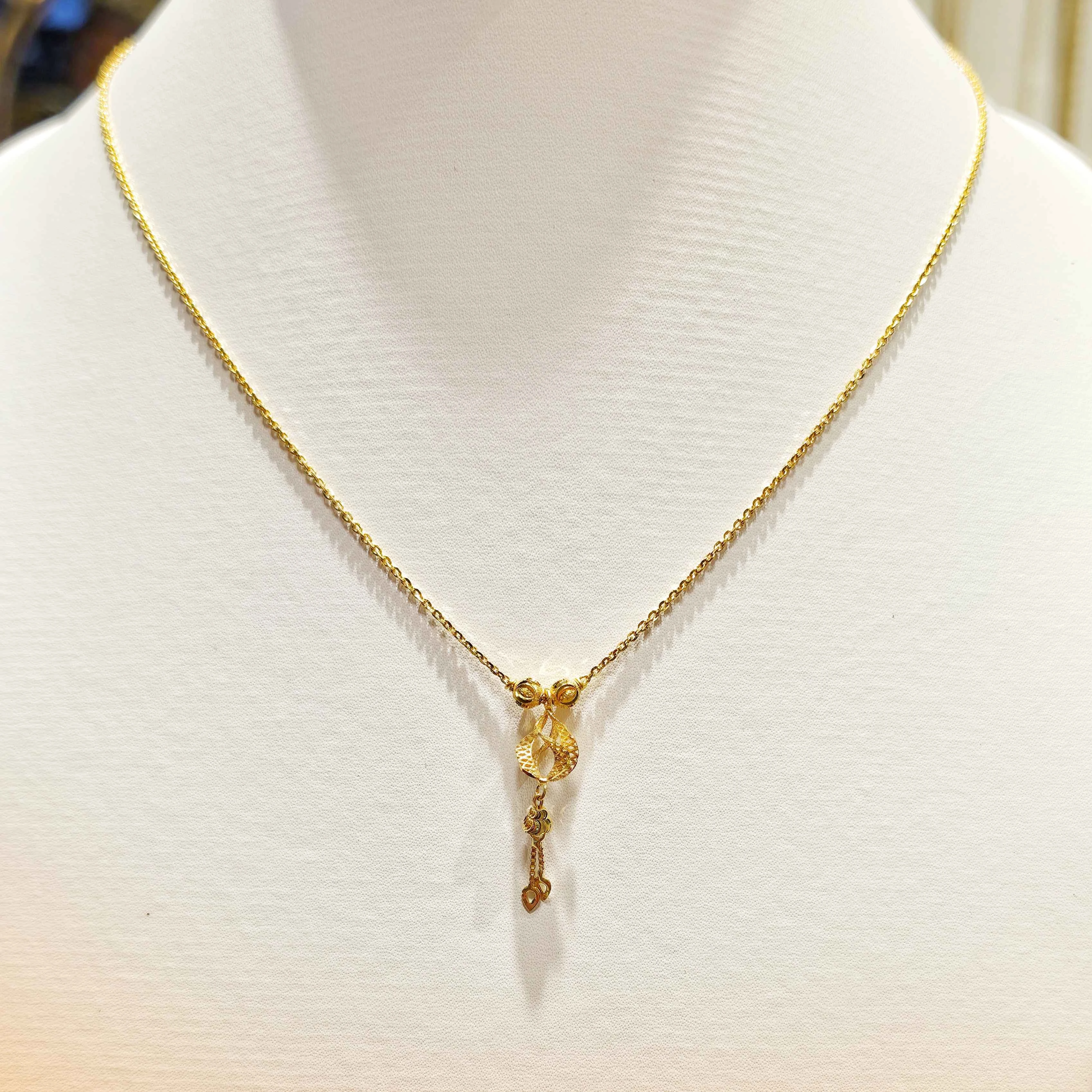 9KT CHAIN