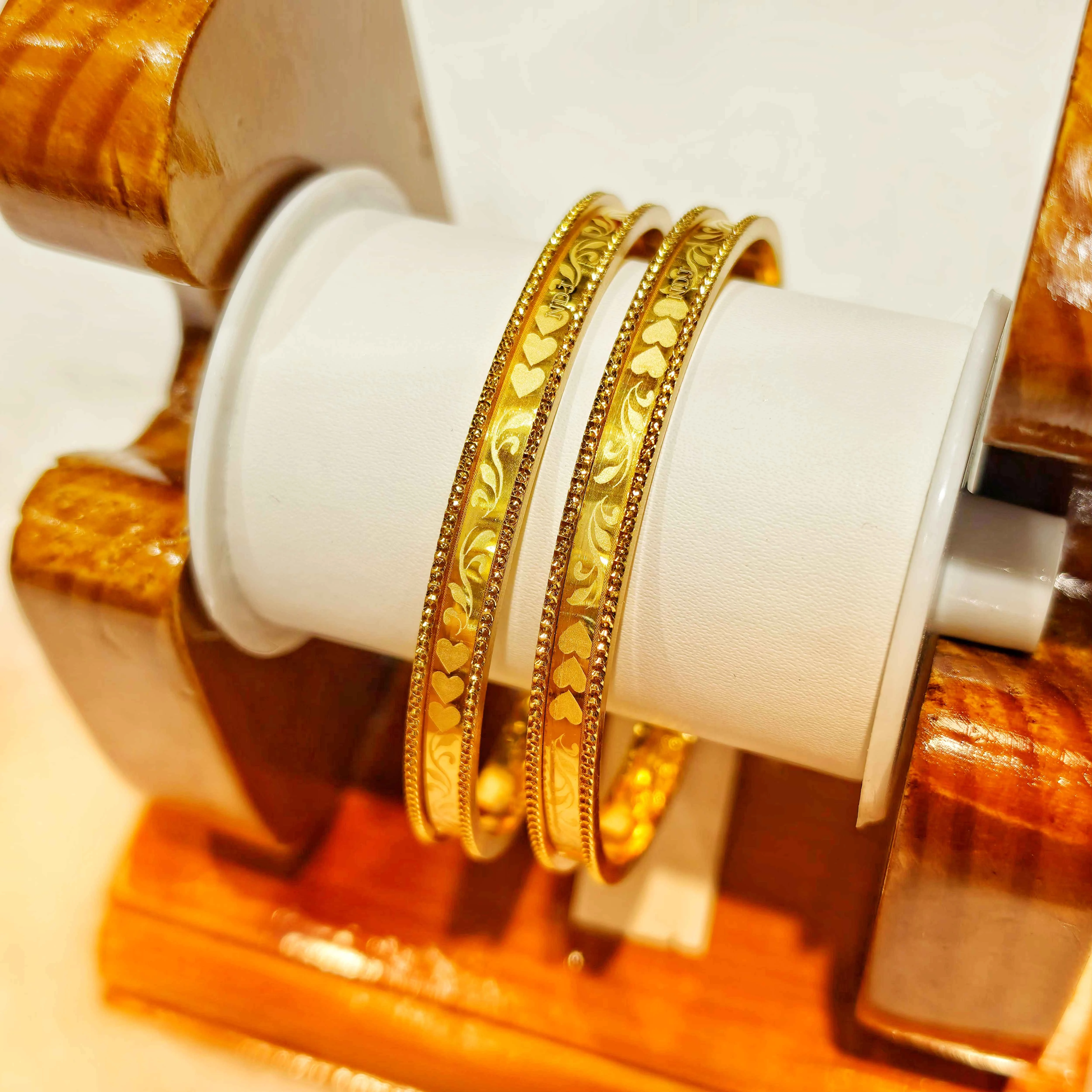 9KT SOCKET CHURI