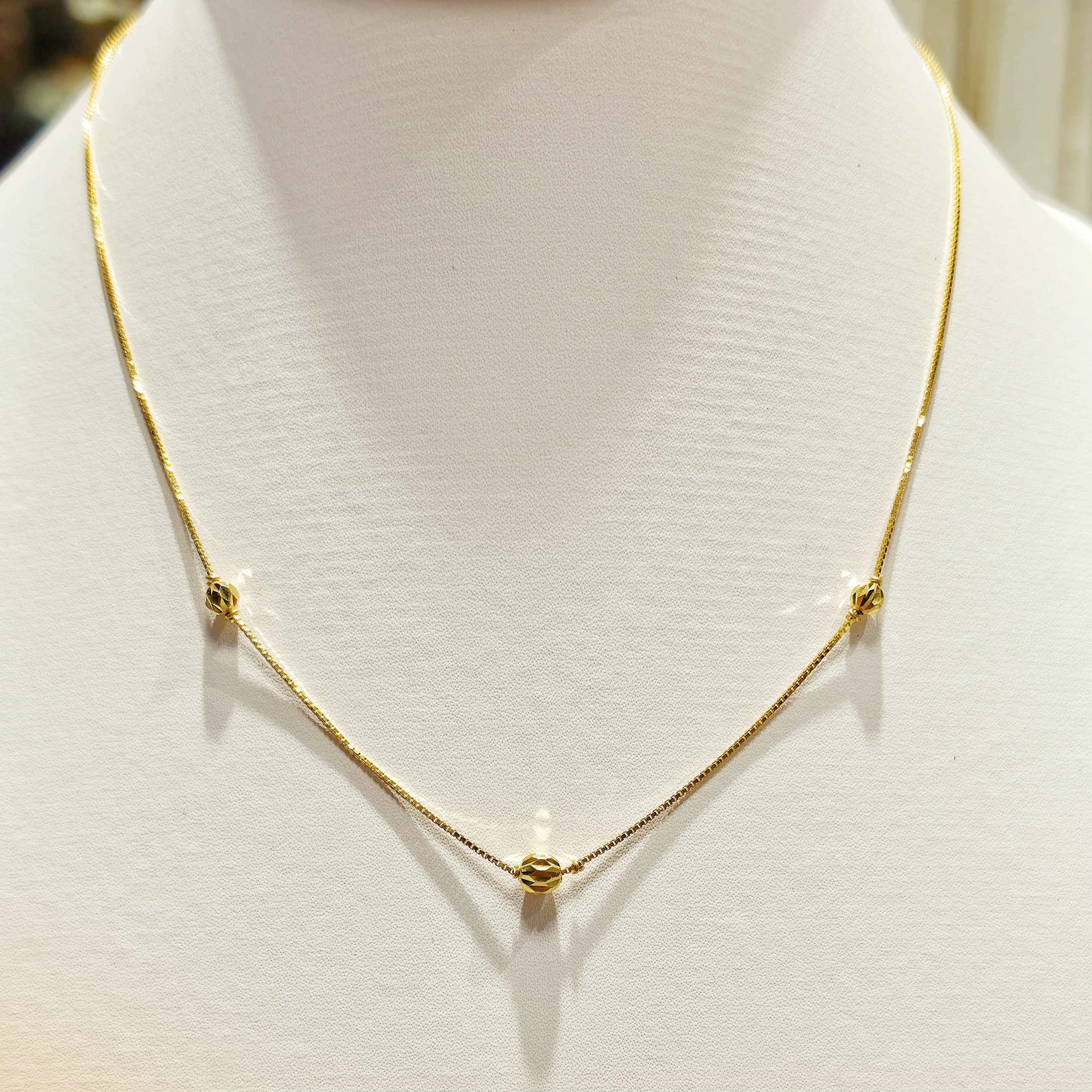 9KT DOKIA CHAIN
