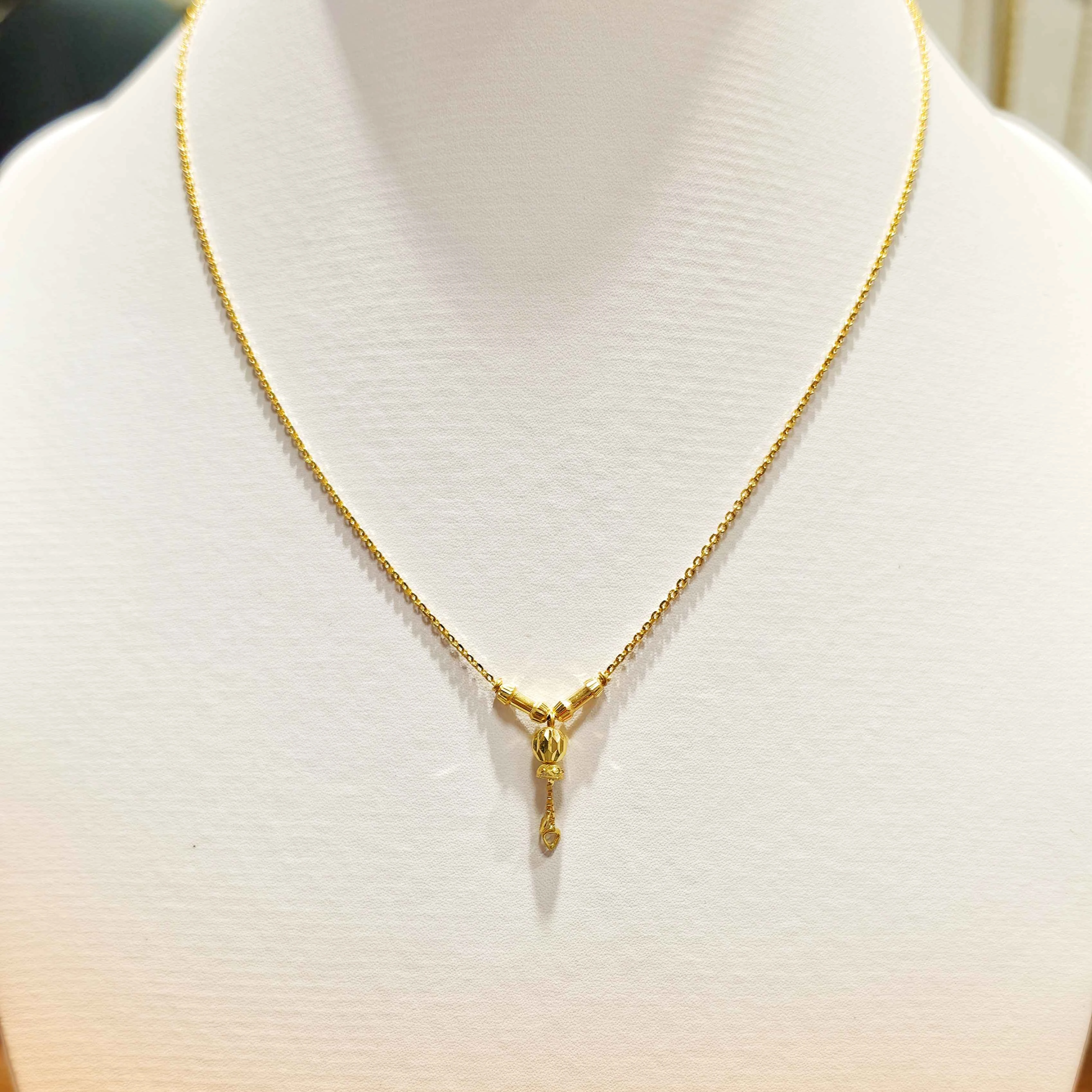 9KT DOKIA CHAIN