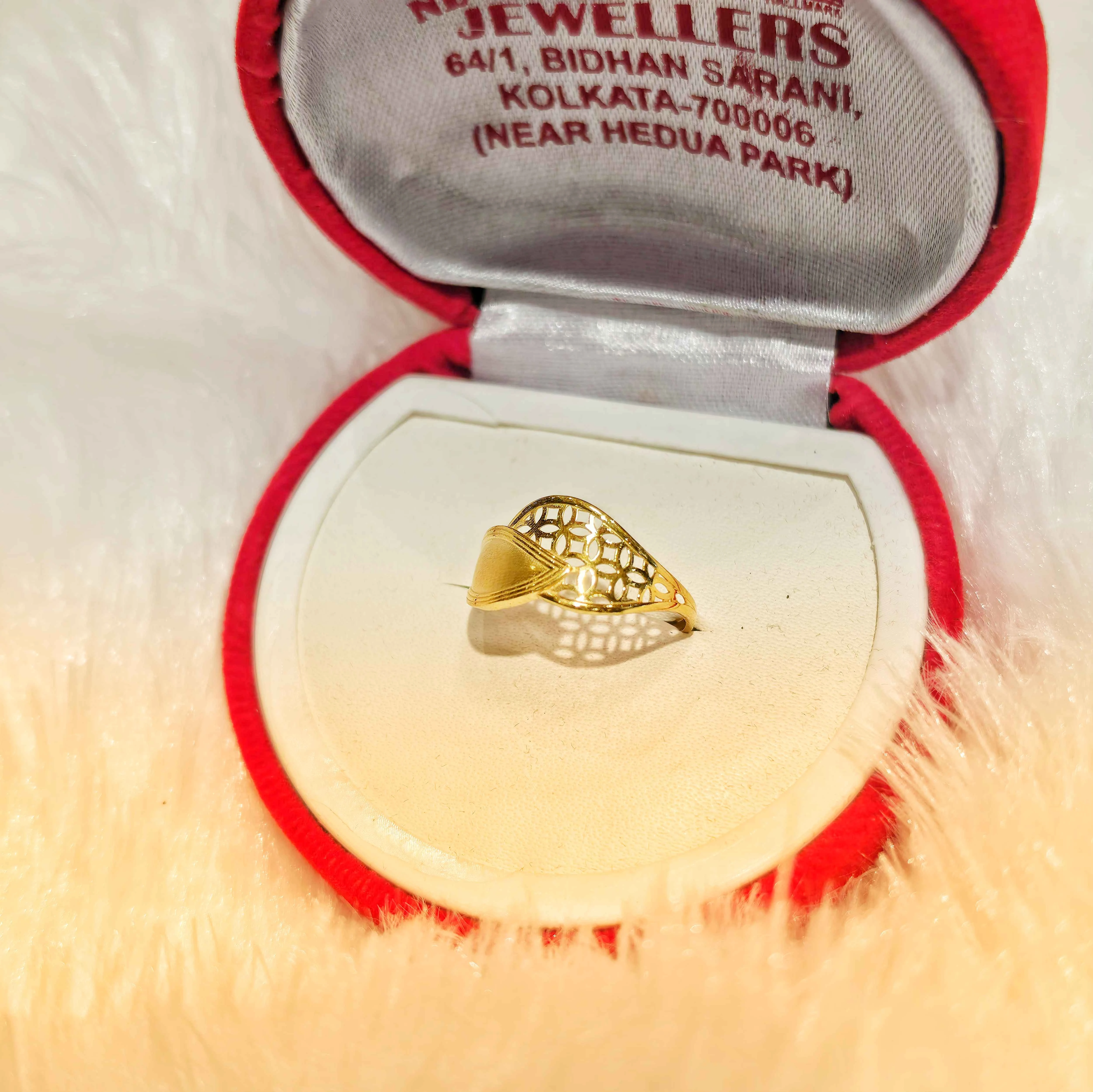 9KT LADIES RINGS