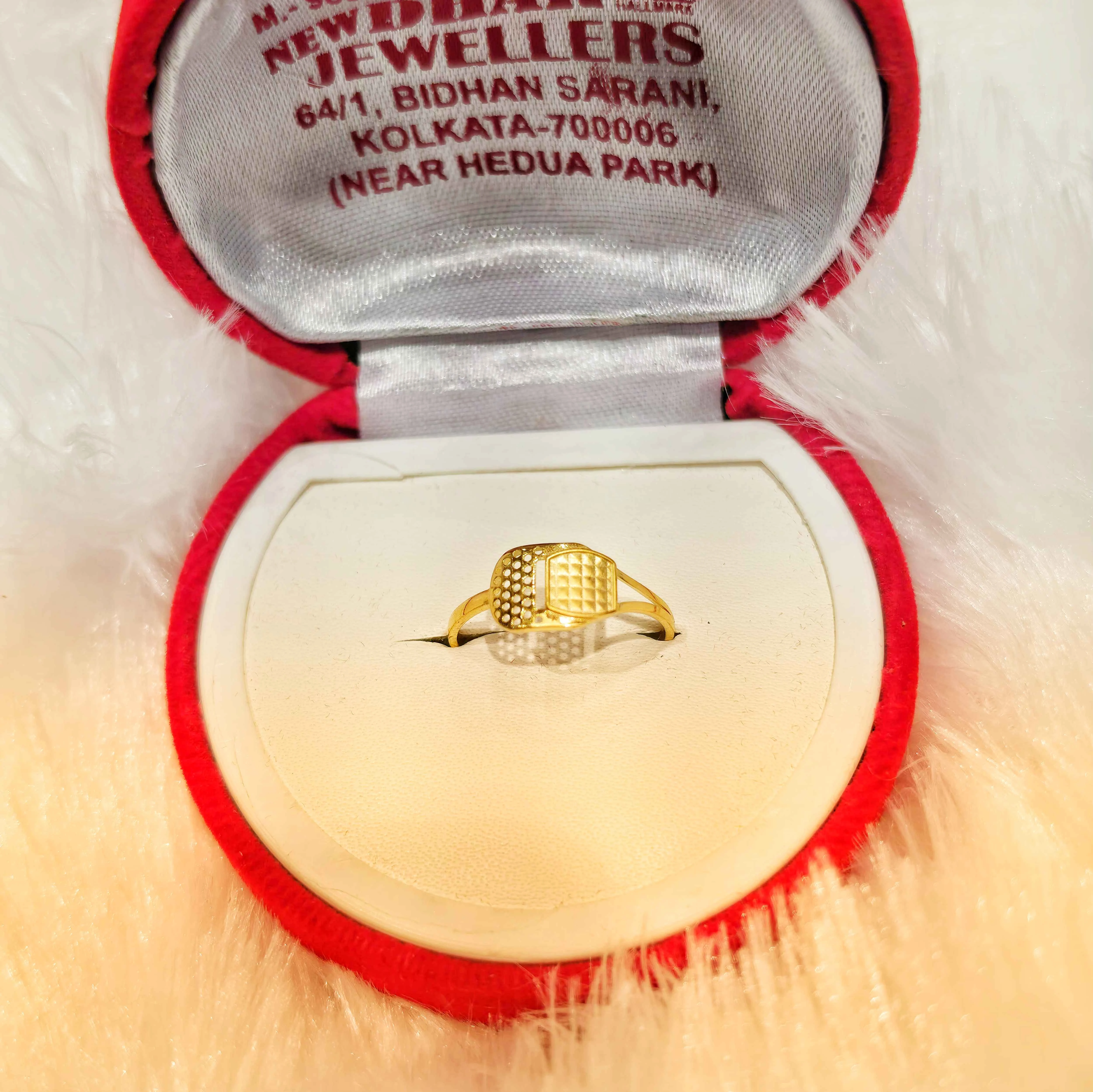 9KT RINGS