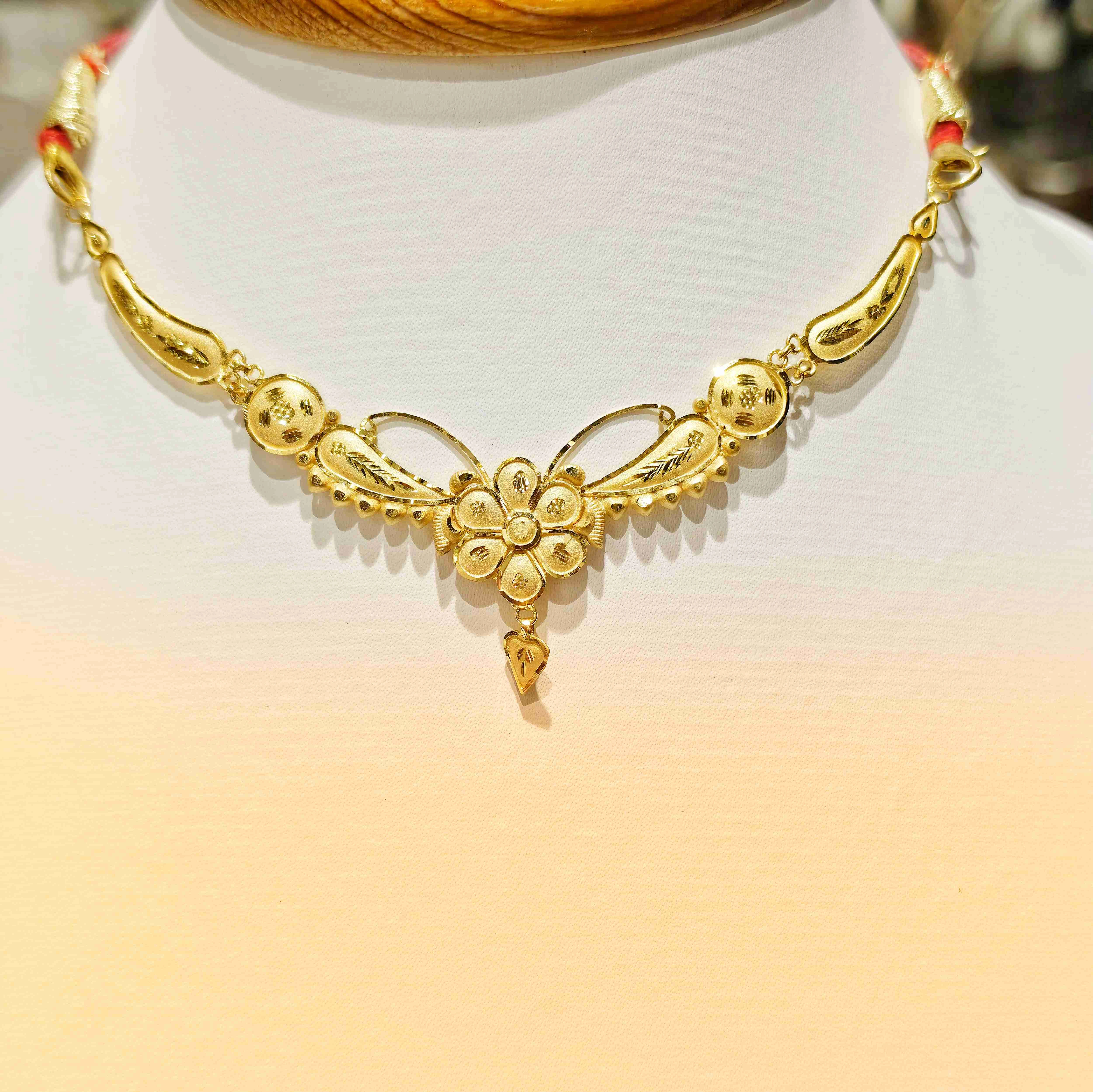 9KT NECKLACE